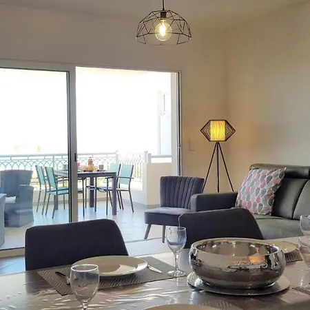 Grand T3 Avec Terrasse Vue Rousse